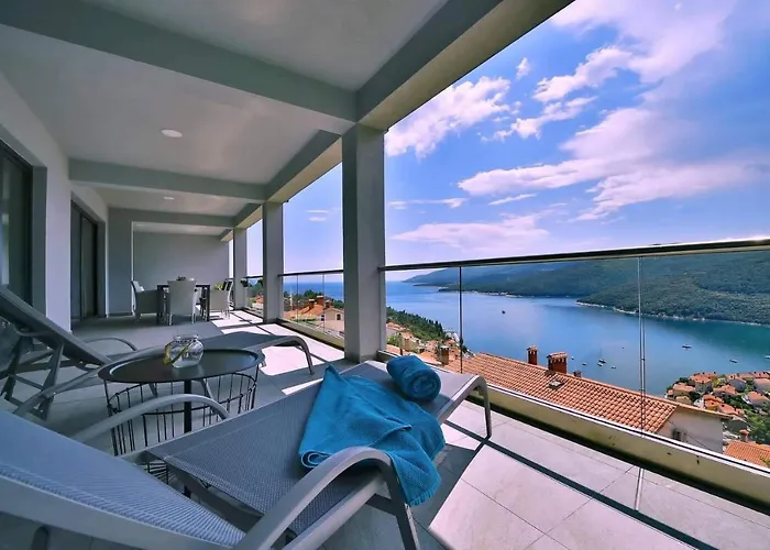 Vanilla I With Beautiful Seaview Rabac