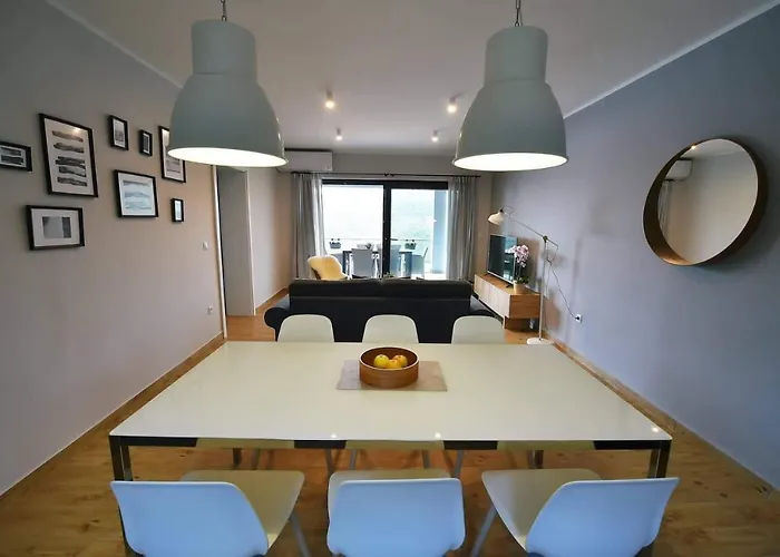 Vanilla I With Beautiful Seaview