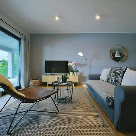 Vanilla I With Beautiful Seaview *